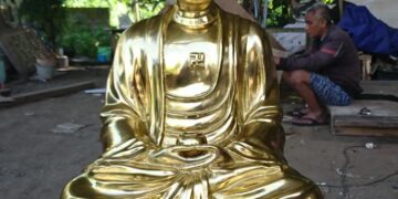 Menyulam Kreativitas dalam Logam: Patung Taman Kuningan dan Tembaga yang Unik dan Personal
