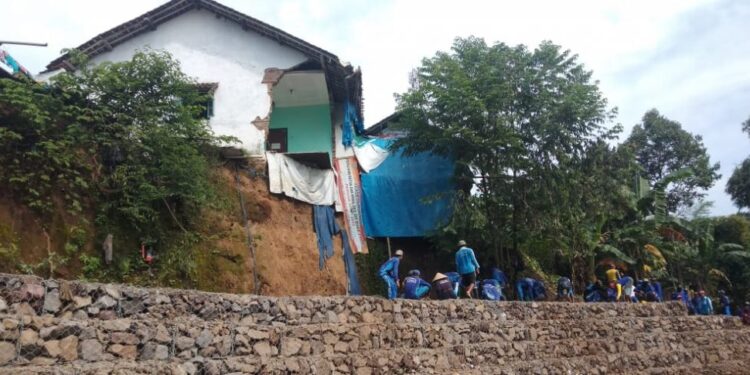 Pemimpin Pasar: Jejak Sukses PT Toa Makassar di Industri Bangunan