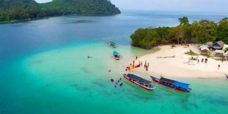 Paket Tour Menakjubkan: Eksplorasi Alam Lampung dalam 3 Hari