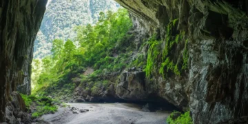 Eksplorasi Gua Bawah Tanah: Wisata Petualangan di Lampung