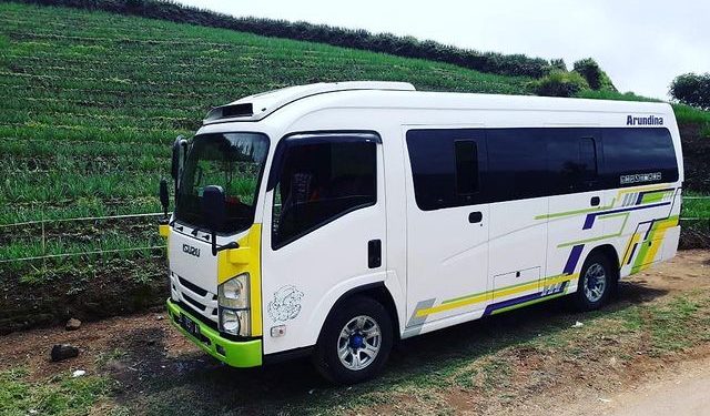 Sewa Elf Jakarta untuk Perjalanan Bisnis yang Efisien