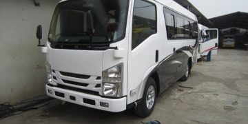 Sewa Elf Jakarta untuk Perjalanan Bisnis yang Efisien