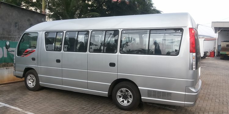 Sewa Elf Jakarta untuk Perjalanan Bisnis yang Efisien