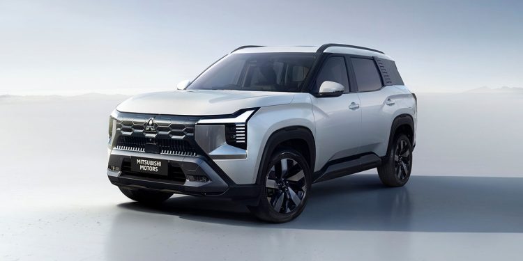 Inden Mitsubishi Destinator di Bandung