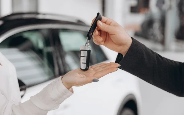Rental Mobil 24 Jam di Bandung Murah & Terpercaya